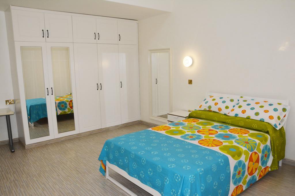 Studios Corniche Abu Dhabi Exterior photo