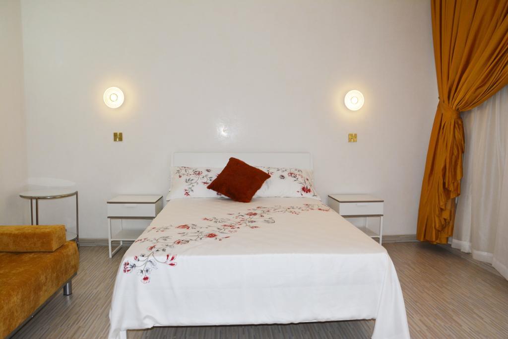 Studios Corniche Abu Dhabi Exterior photo