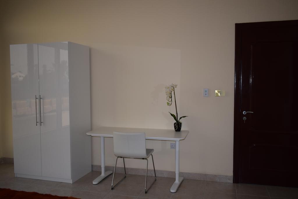 Studios Corniche Abu Dhabi Exterior photo