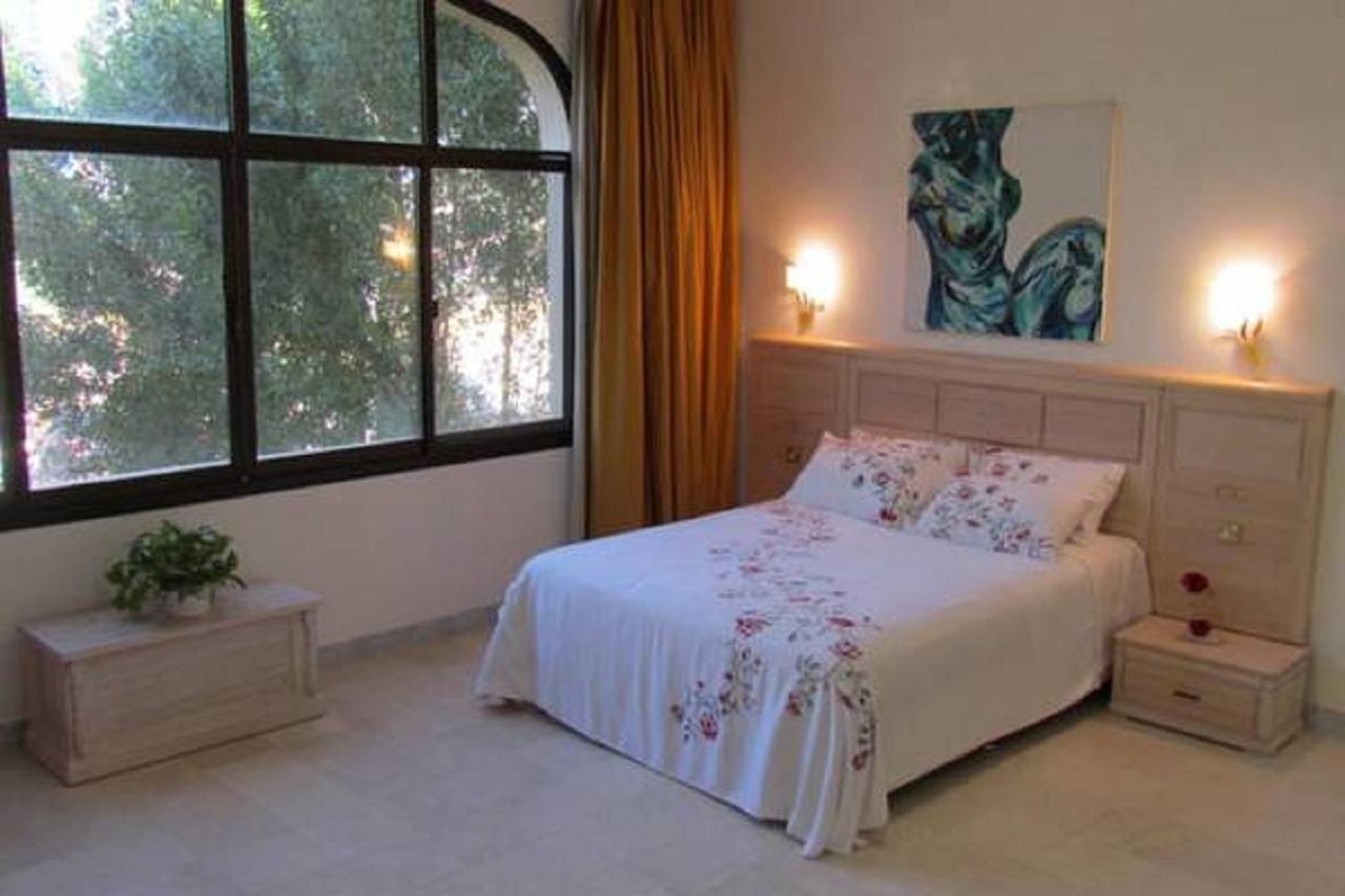 Studios Corniche Abu Dhabi Exterior photo