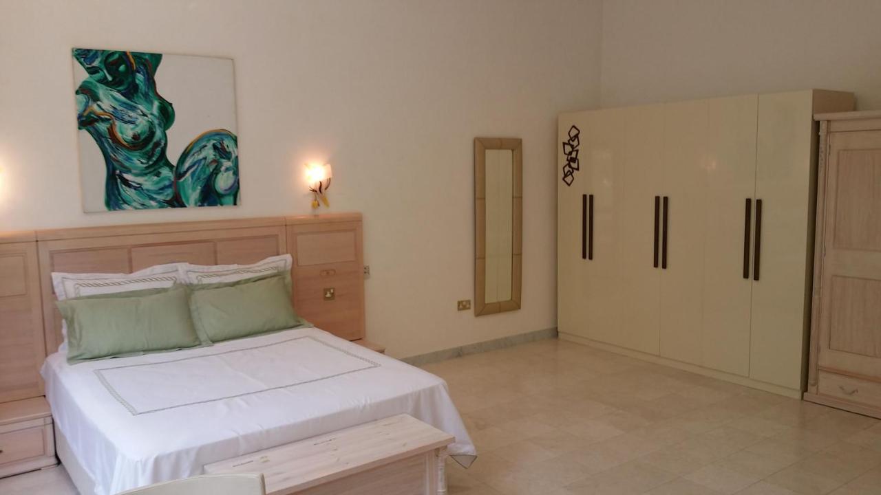 Studios Corniche Abu Dhabi Exterior photo